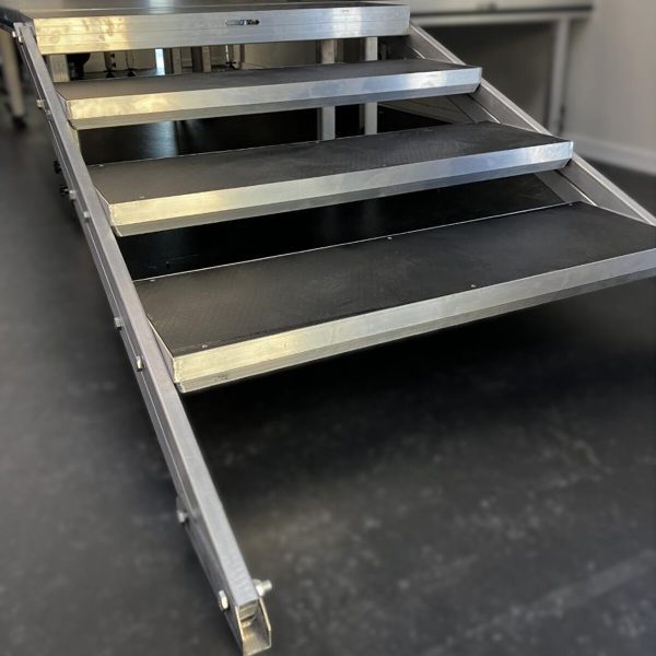 Trappa för Z-steg Scenmodul 0,6-1,0m - Bild 2