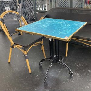 WERZALIT - Macaron Blå bordsskiva med mässingskant fyrkantig